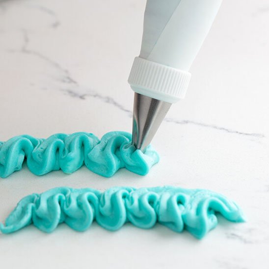 Douille pâtisserie | ProfessionPro - {{ merveilleux cake {{ moule à cake } {{ casserole }} {{ product_cake }} {{ merveilleux cake}}