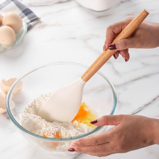 Spatule | Polyvalente - {{ merveilleux cake {{ moule à cake } {{ casserole }} {{ product_cake }} {{ merveilleux cake}}